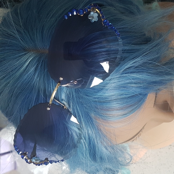 UV400 Blue Rhinestone Deluxe Sunglasses - Picture 5 of 8